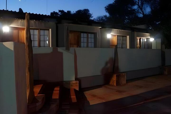 Travellers Nest Guesthouse in Pretoria