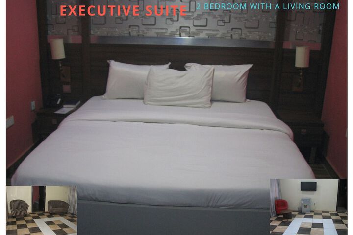 Room 4 of 6