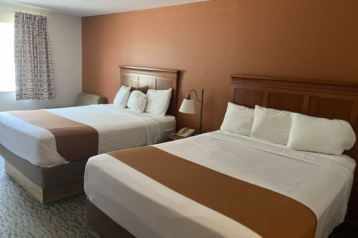 Room 11 of 19