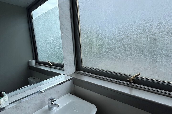Room 70 of 106
