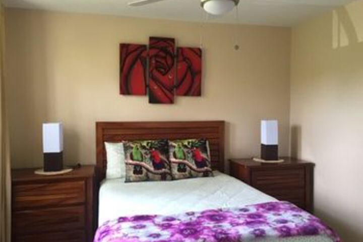 Room 9 of 25
