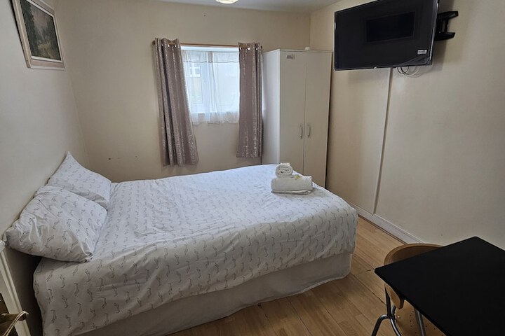 Room 44 of 64