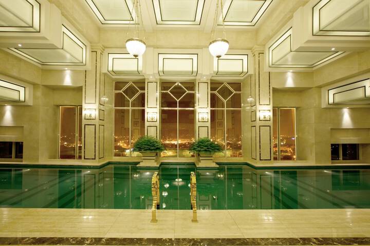 Pools & Facilities