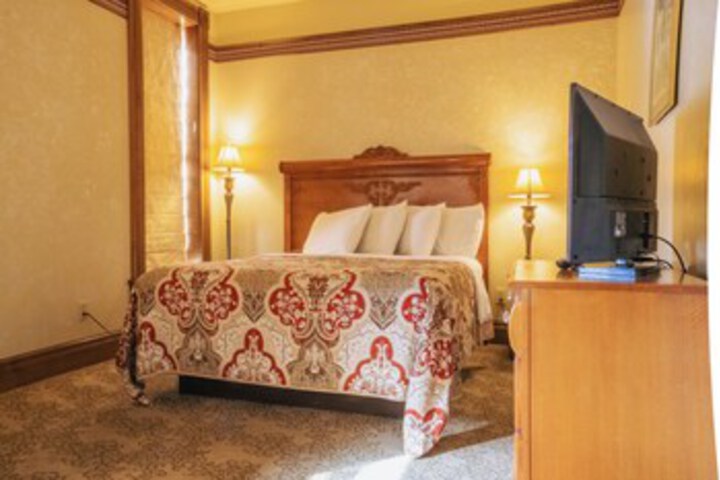 Room 28 of 150
