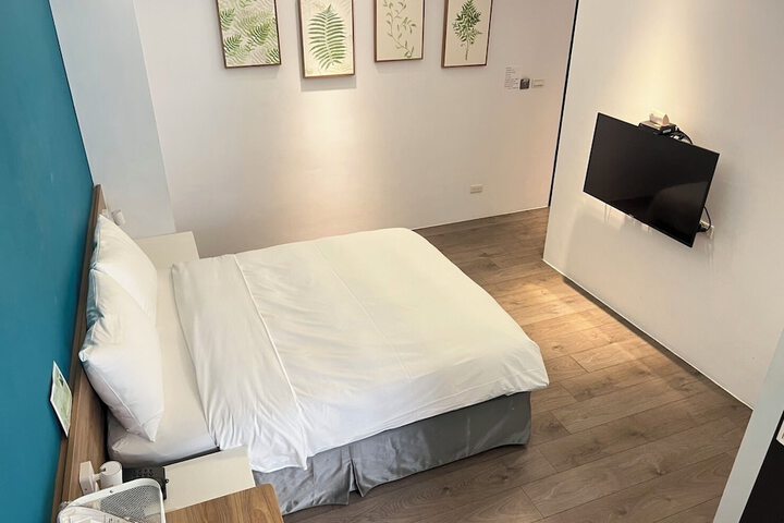 Room 43 of 94