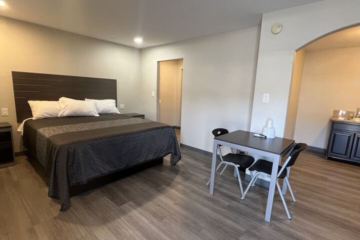 Room 2 of 42
