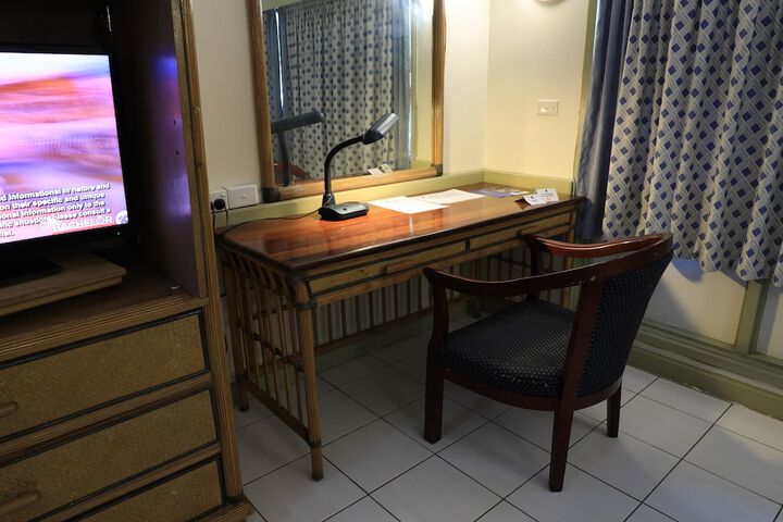 Room 19 of 31