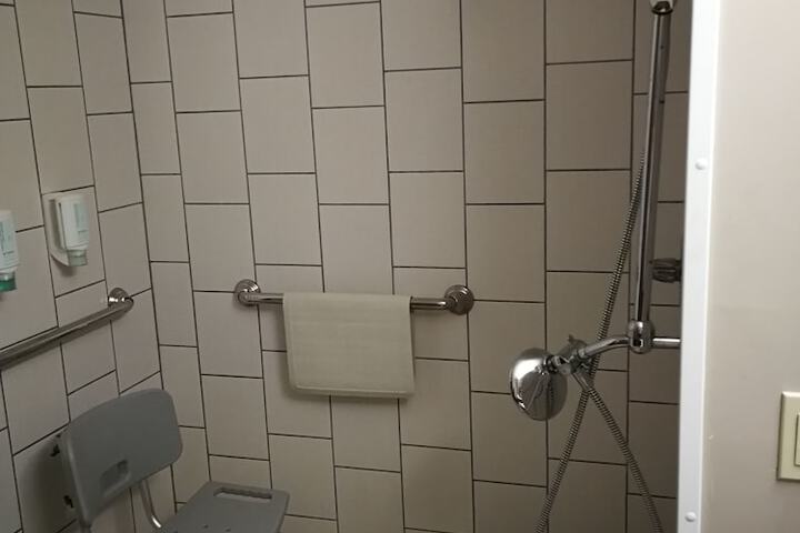 Room 21 of 28
