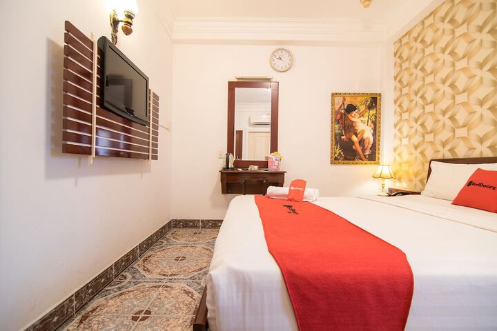 Room 20 of 35