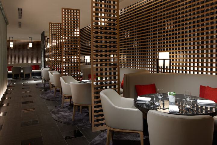 Dining 74 of 121