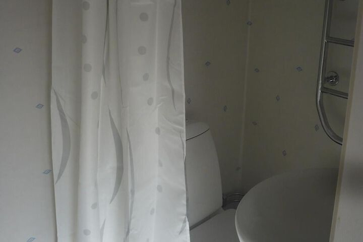 Room 35 of 63
