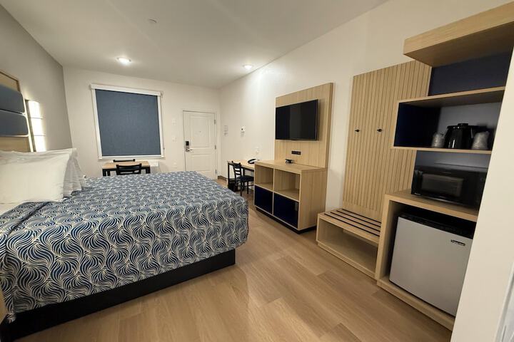 Room 11 of 31