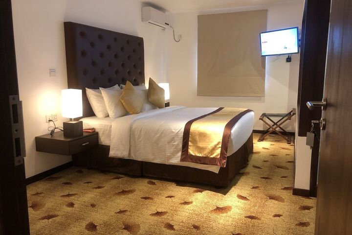 Room 5 of 29