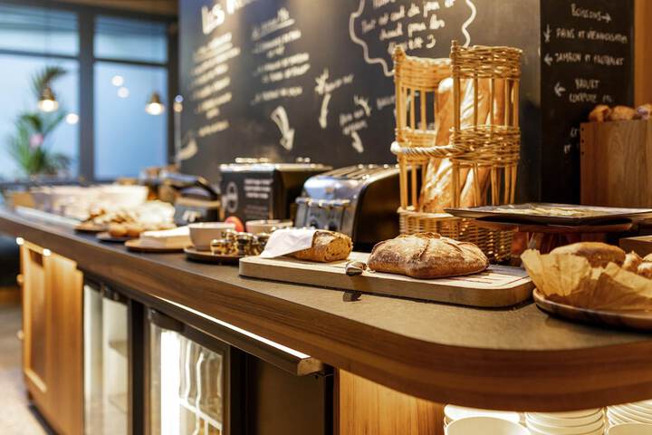 Breakfast/Coffee Service 16 of 31
