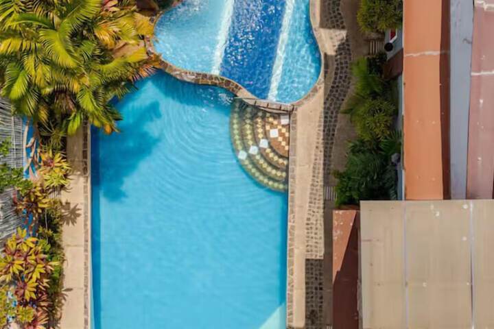 Pool 17 of 23