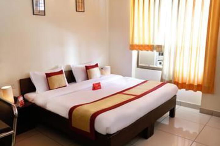 OYO 16382 Hotel Sinjara
