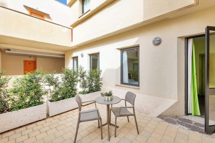 Terrace/Patio 18 of 56