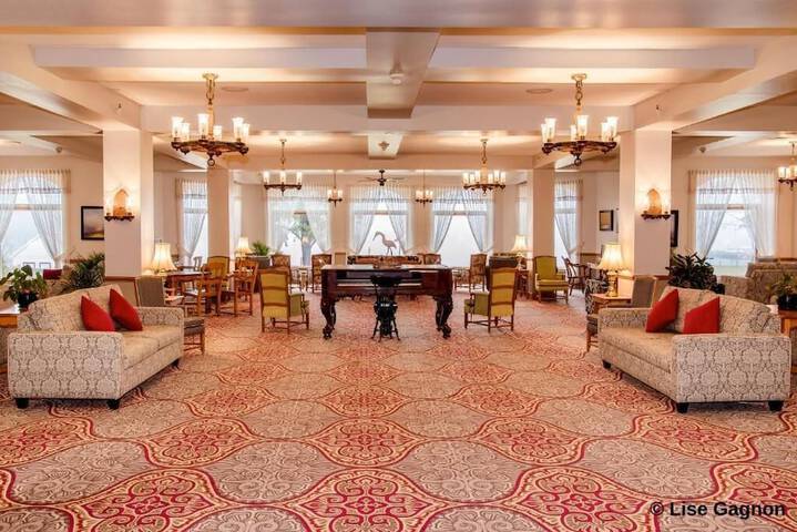 Hotel Interior 4 of 53