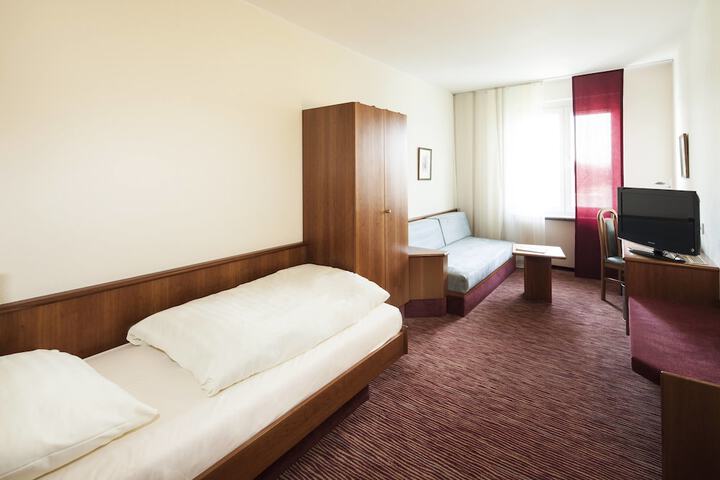 Room 57 of 130