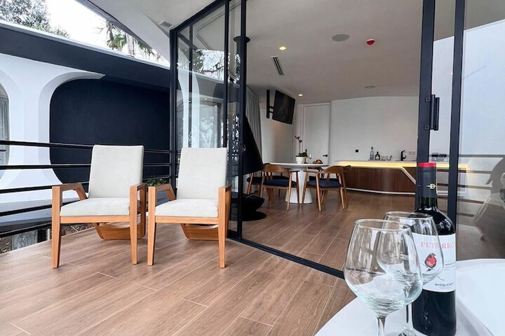 Terrace/Patio 18 of 46