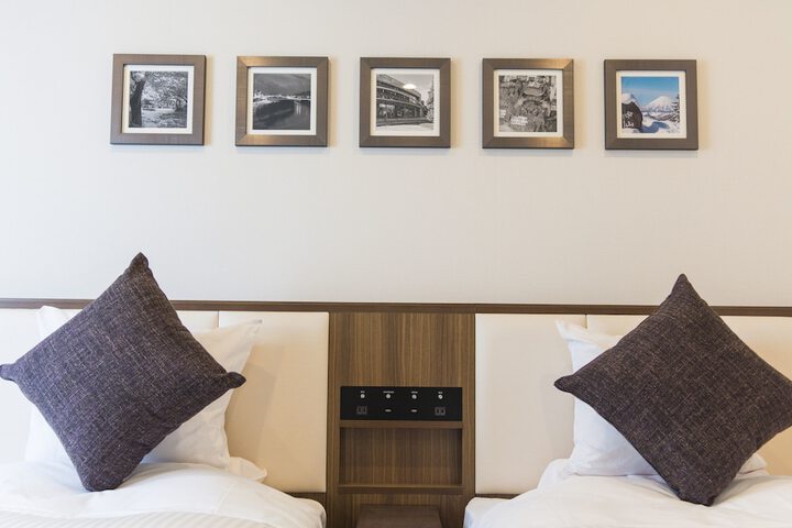 Room 7 of 23