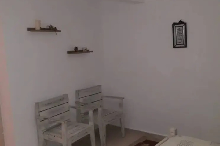 Room 2 of 15