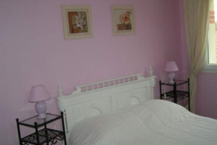 Room 33 of 38