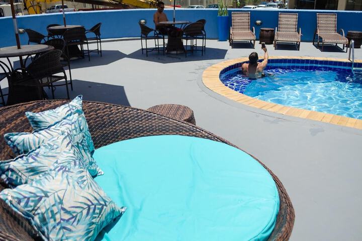 Hotel Pool