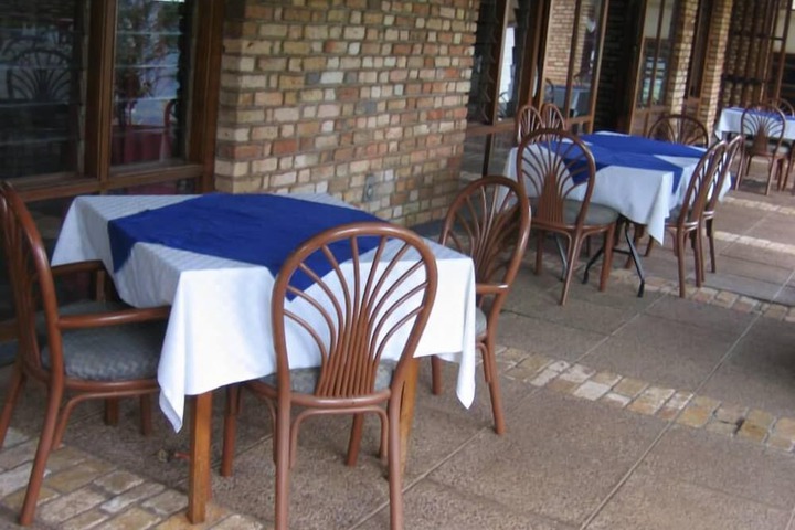 Dining 79 of 91