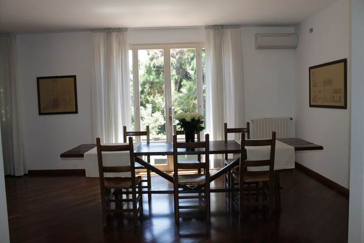 Room 20 of 53