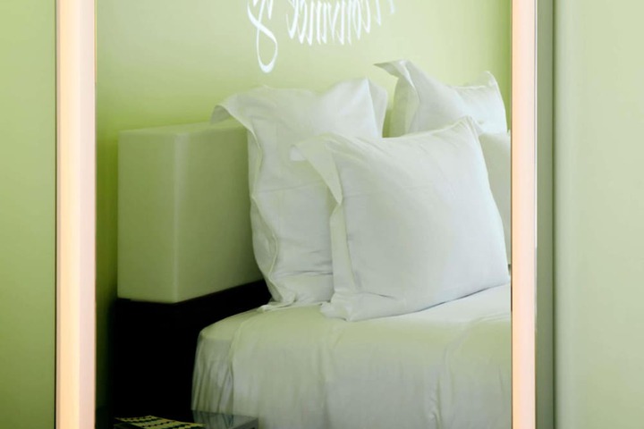 Room 45 of 151