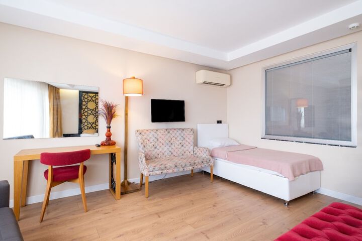 Room 20 of 34