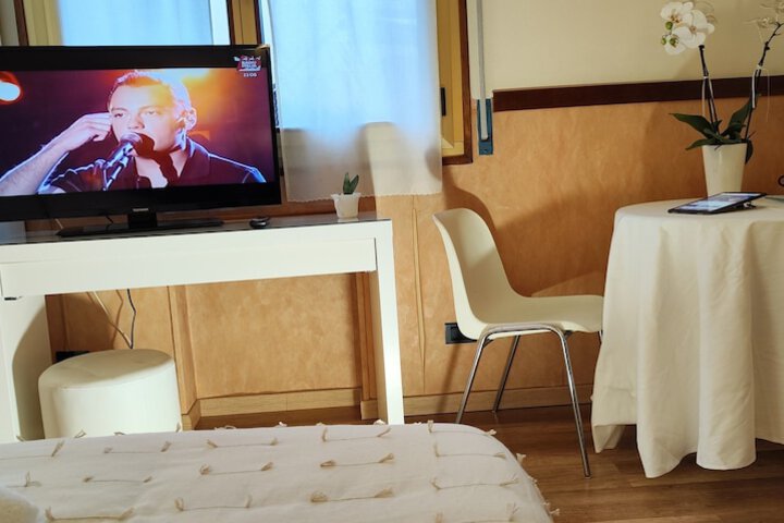 Room 20 of 26