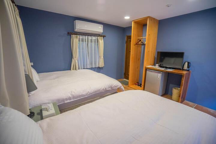 Room 25 of 69