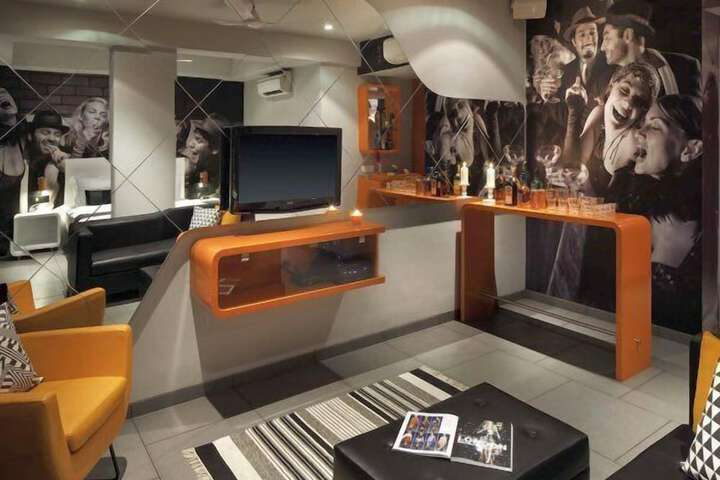 Room 4 of 46