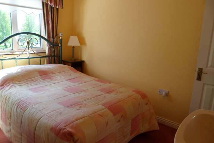 Room 6 of 28