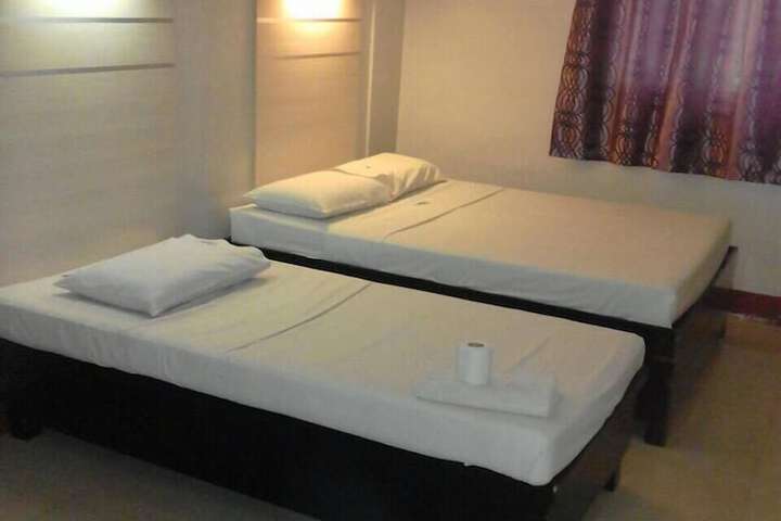 Room 65 of 94