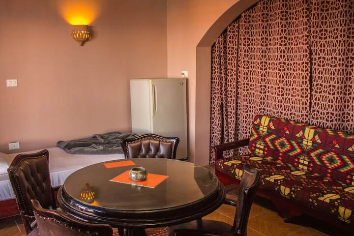 Room 11 of 74