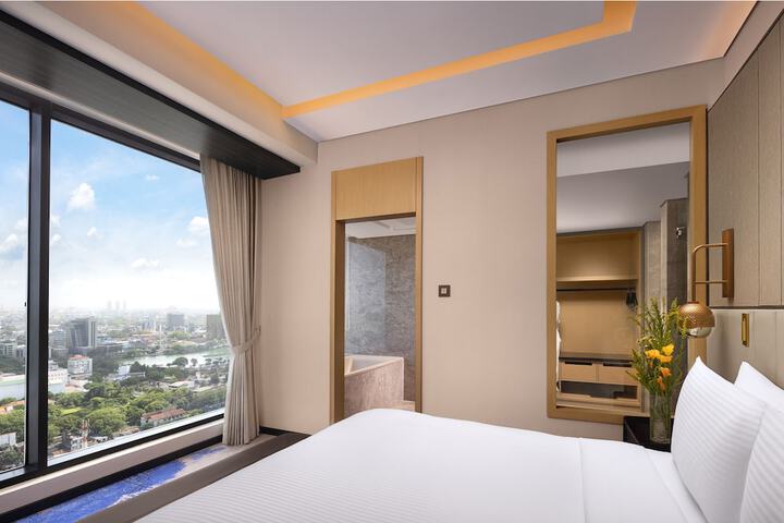 Room 48 of 90