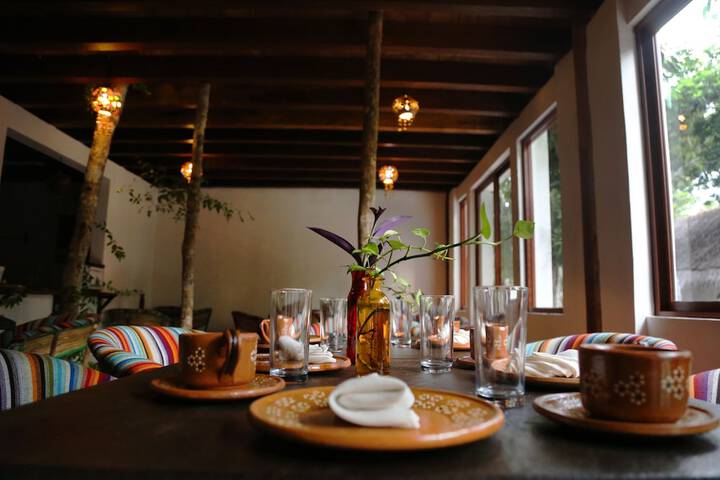 Dining 31 of 47
