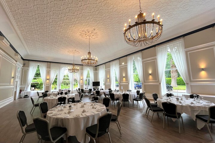 Ballroom/Hall 95 of 101