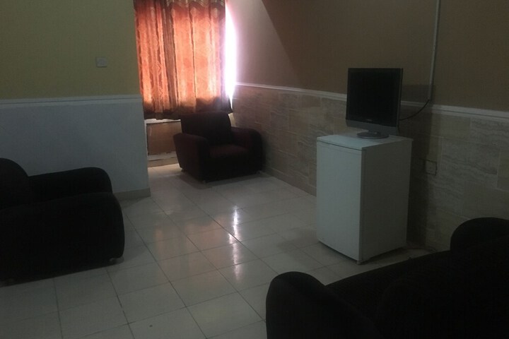 Room 7 of 37