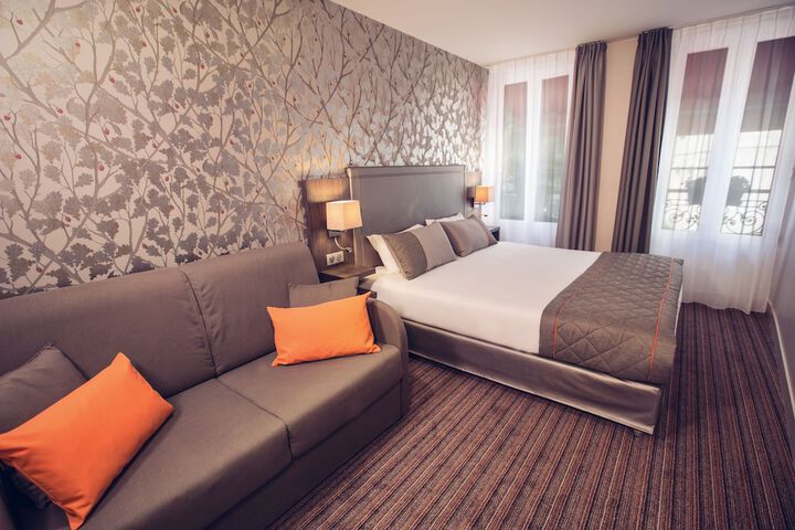 Room 7 of 50