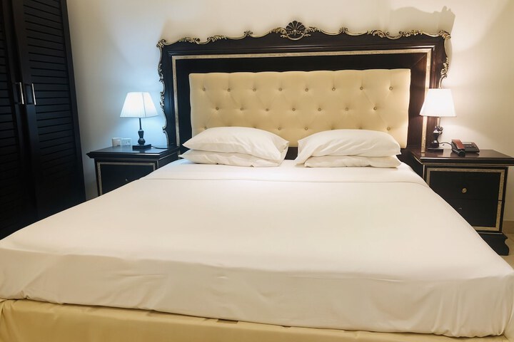 Room 22 of 85