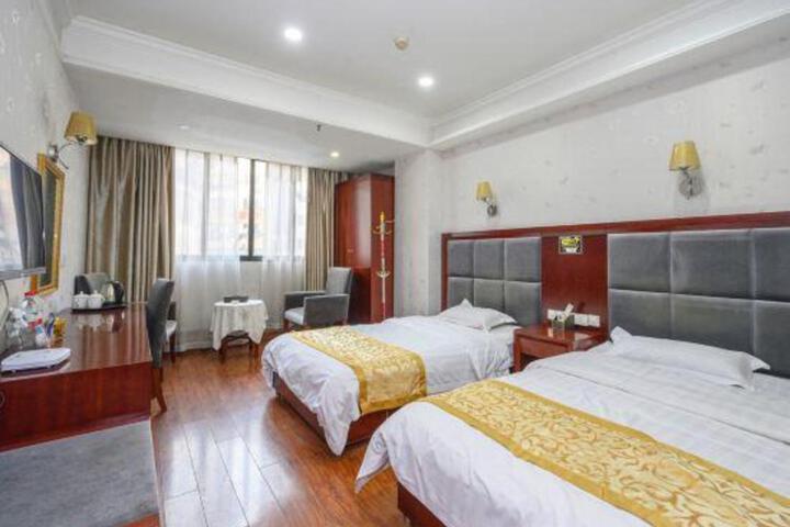 Nanjiang Shuangyu Holiday Hotel