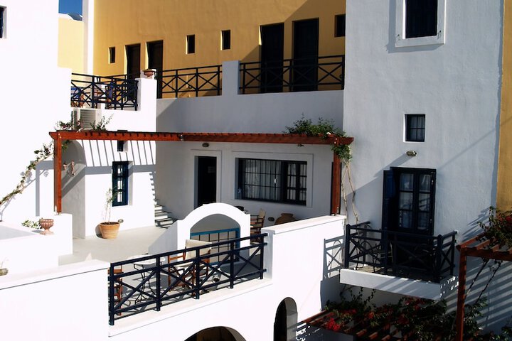 Hotel Exterior 81 of 108