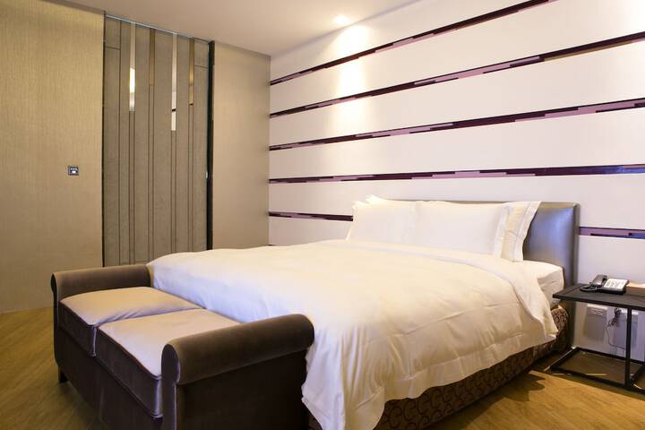 Room 12 of 55