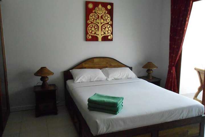 Room 3 of 20