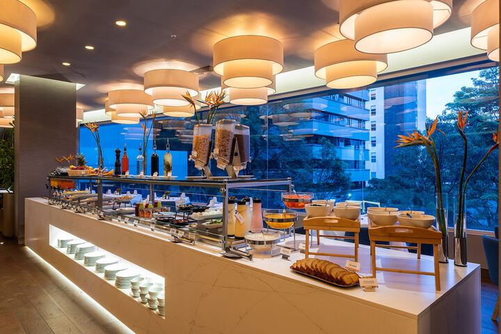 Breakfast area