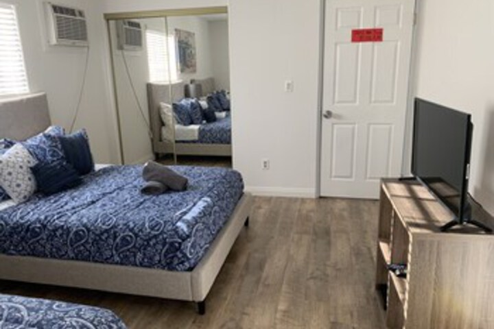 Room 21 of 25